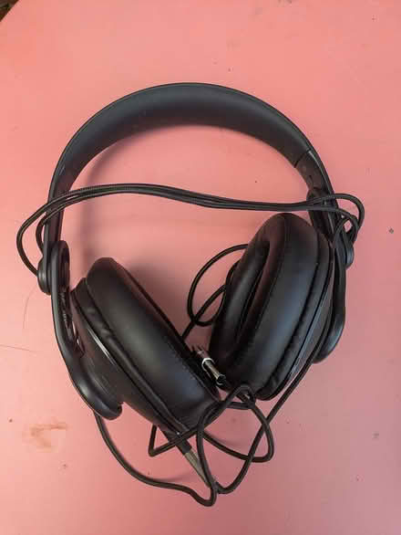 Photo of free Overear wired headphones (Meanwood, LS7) #2