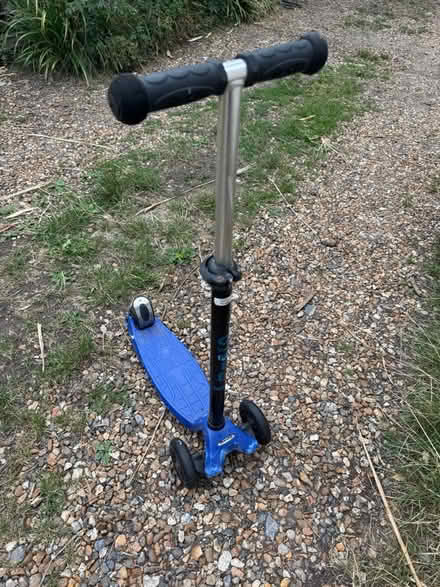 Photo of free Kids microscooter (Hamm Court TW17) #1