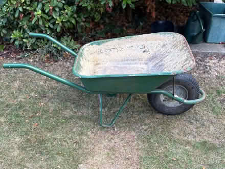 Photo of free Wheelbarrow (Kennington OX1) #1