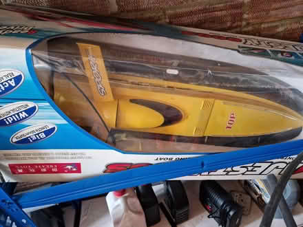 Photo of free Remote control boat (Earl Shilton LE9) #1