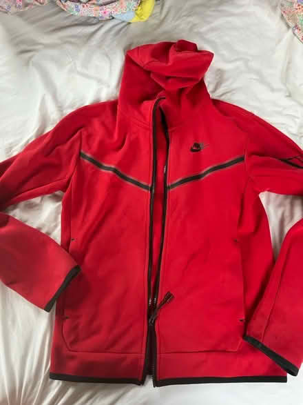 Photo of free Nike Tech Fleece -broken zip (Scotstounhill G14) #1