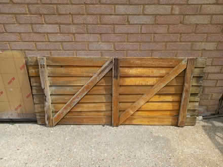Photo of free Gate (Downhead Park MK15) #1