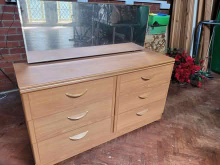 Photo of free Dressing table (Baldslow TN34) #1