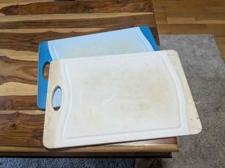 Photo of free 2 plastic chopping boards (Hackbridge) #1