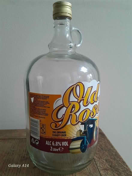 Photo of free 2 litre glass flagon (St Andrews BS6) #1