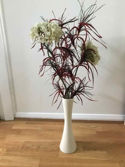 Photo of free Flower arrangement (Sele Farm, Hertford SG14) #1