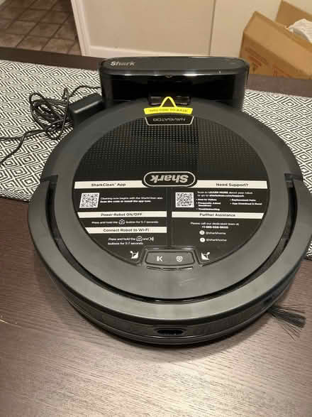 Photo of free shark navigator robot vacuum (Chicopee) #1