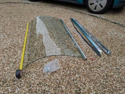 Photo of free Bath store shower screen for P shaped bath (Saltney CH4) #4