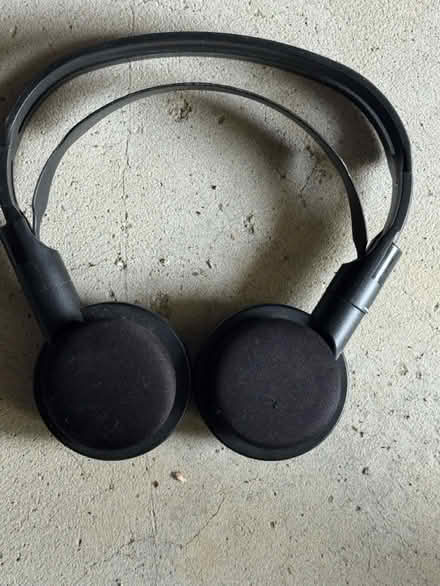 Photo of free Honda entertainment sys headphones (Downers Grove - South) #2