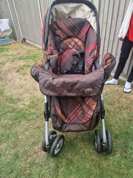 Photo of free Buggy and moses basket (South Harrow HA2) #4