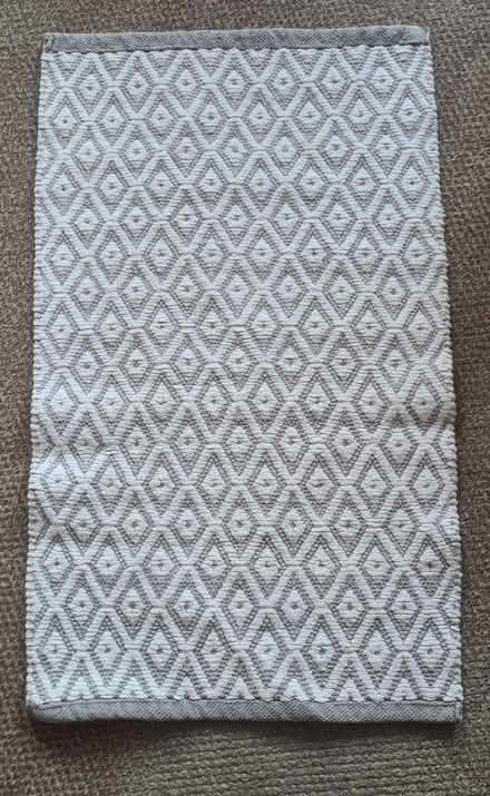 Photo of free Bath Mat (Barkingside IG2) #1