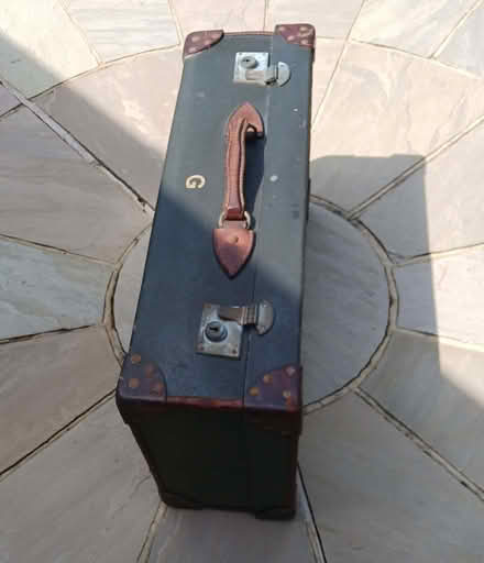 Photo of free Vintage Suitcase (Goldington MK41) #3