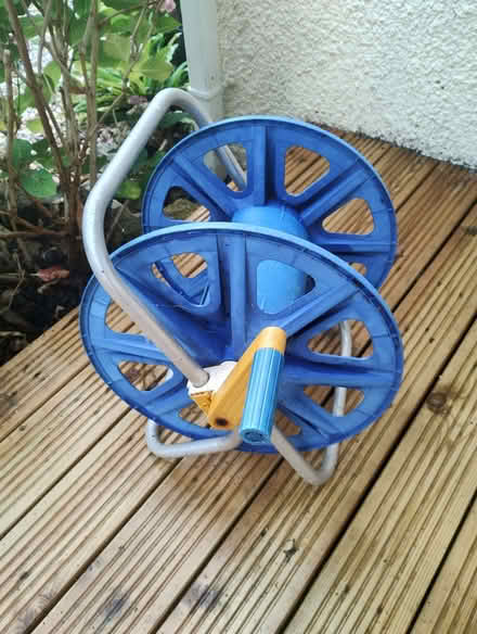 Photo of free Hose support (Edginswell TQ2) #1
