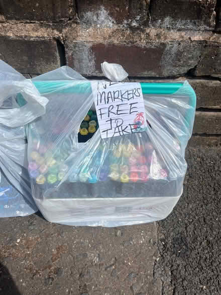 Photo of free New Smyths Markers Set Never Used (Handsworth B21) #1