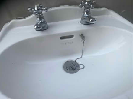Photo of free Sink and pedestal (Stannington S6) #1