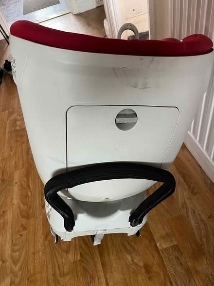 Photo of free Britax Romer 0-4 yrs car seat (Shirley, Croydon) #2