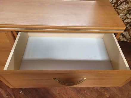 Photo of free Dressing table (Baldslow TN34) #2