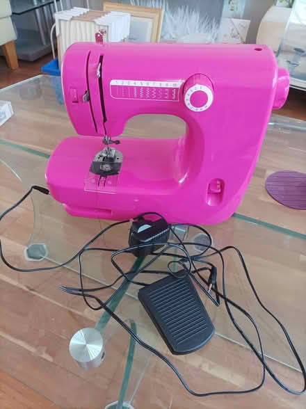 Photo of free Mini sewing machine (Spring Grove TW7) #2
