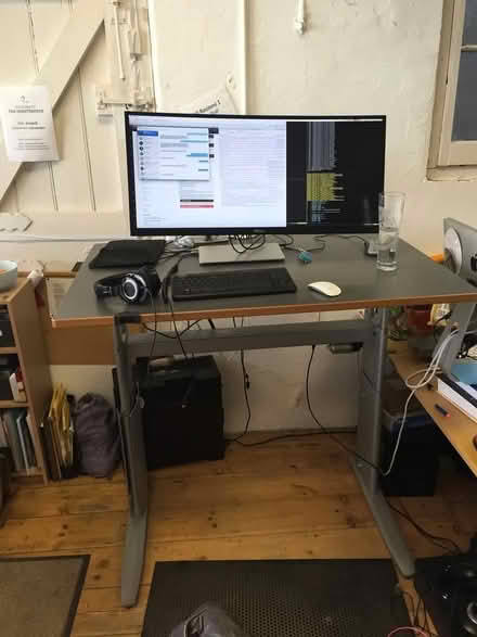 Photo of free Standing desk (Hanover BN2) #1