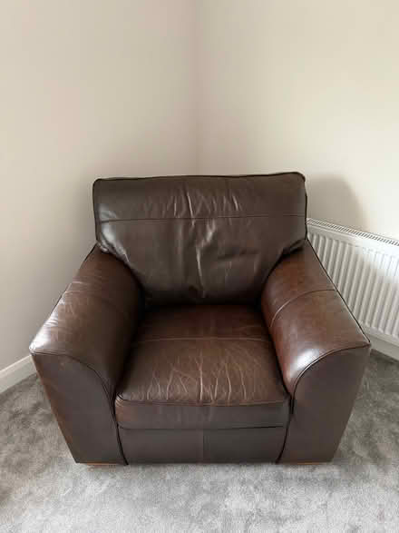 Photo of free Large Brown Leather Settee & Armchair (Spring Park CR0) #2