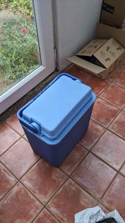 Photo of free Cool box (Donnington Bridge OX4) #1