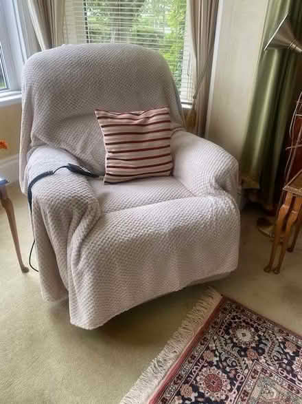 Photo of free Very Comfy Rise & Recline Electric Chair (CT11) #1