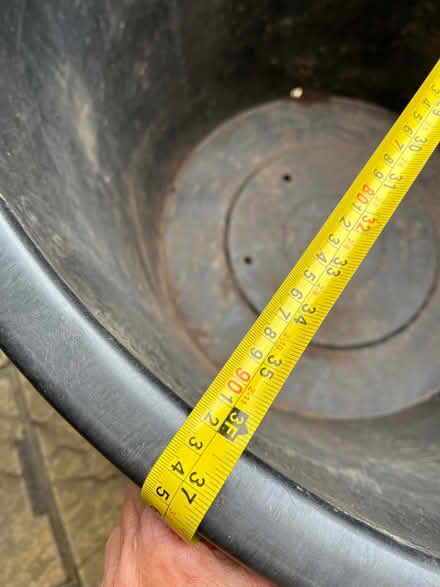 Photo of free Very large plant pot (Enfield EN1) #3