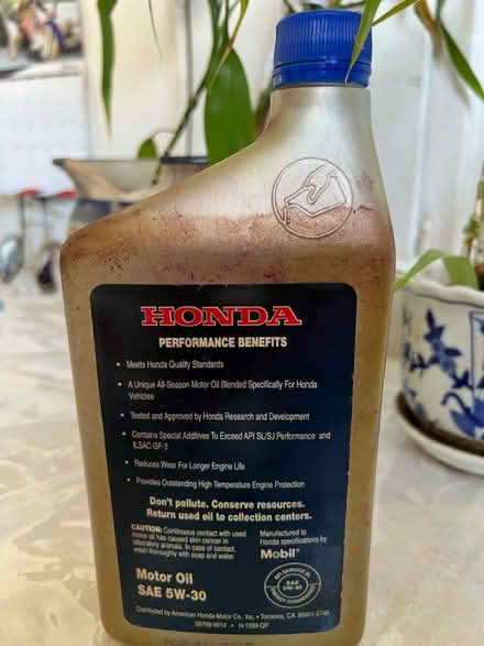 Photo of free 7 quarts of Honda 5W-30 Motor Oil (Portola District, SF) #2