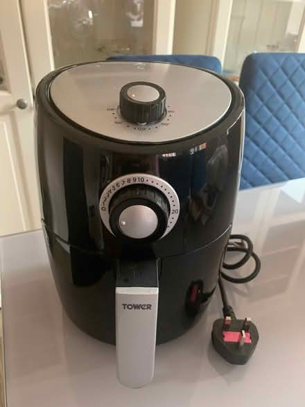 Photo of free Tower Airfryer (Rochford SS4) #1