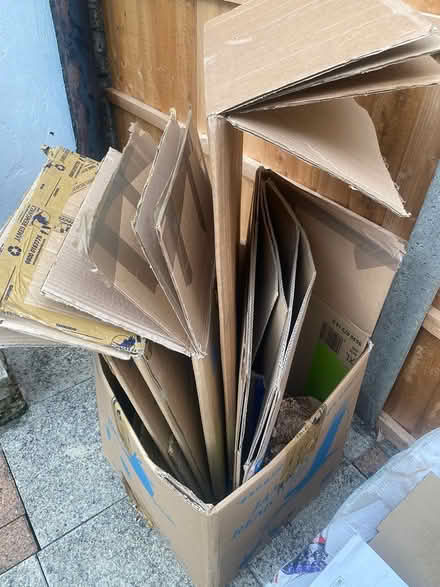 Photo of free Box of cardboard boxes (CR2) #1