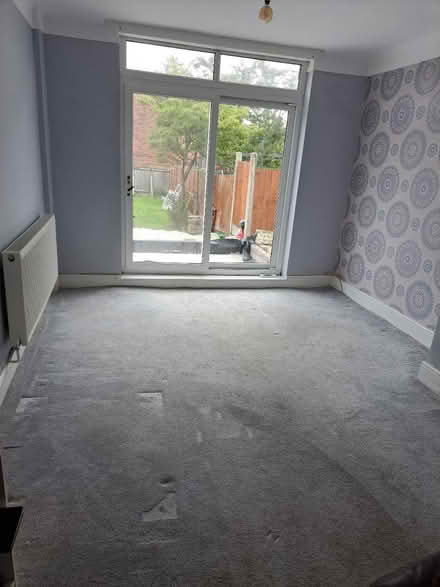 Photo of free Silver carpet and underlay (Heswall) #1