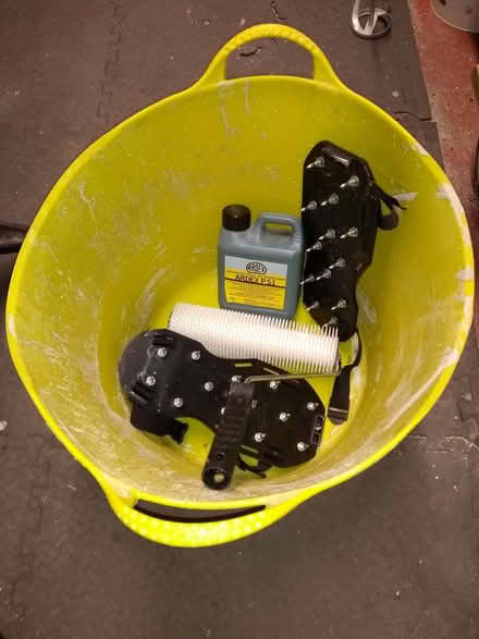 Photo of free Used equipment for applying floor levelling screeds (Knaresborough HG5) #1