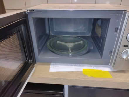 Photo of free Prestige 700w Microwave (Leicester City Centre) #3