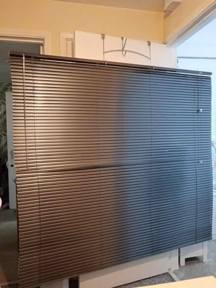 Photo of free Aluminum venetian blind (WF8) #1