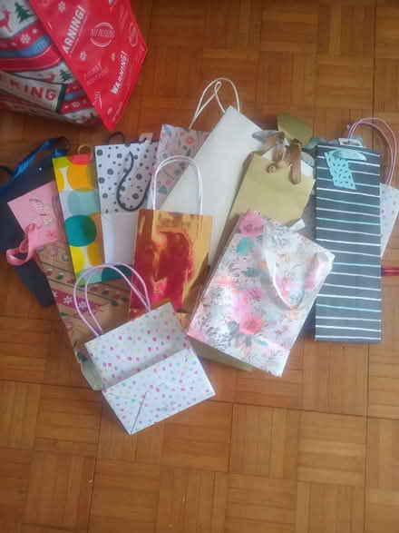 Photo of free Gift bags (Kennington OX1) #1