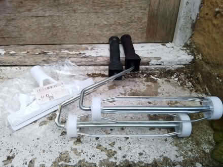 Photo of free 2 paint rollers and window cleaning spare parts (Beulah Hill CR7) #1