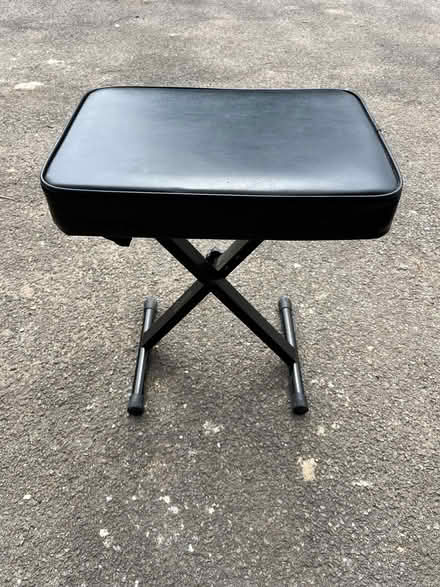 Photo of free Piano stool (Dean Court OX2) #1