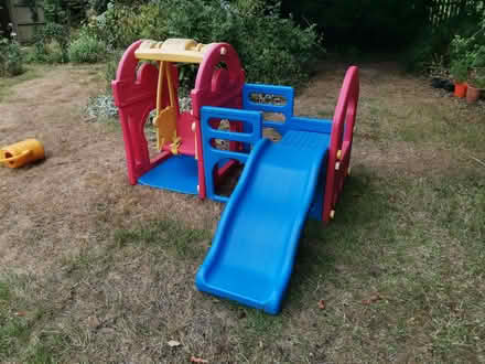 Photo of free garden play unit for under 3s (Caversham Heights RG4) #1