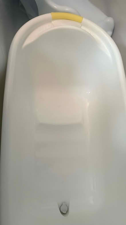 Photo of free Baby’s bath + seat (Chatham) #2
