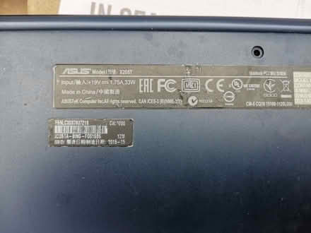 Photo of free ASUS windows laptop (Caversham Heights RG4) #1