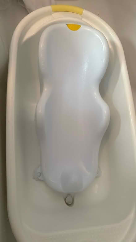 Photo of free Baby’s bath + seat (Chatham) #3
