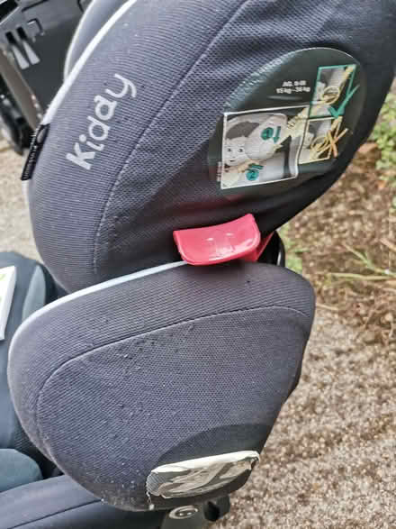 Photo of free kiddy car seat (Caversham Heights RG4) #2