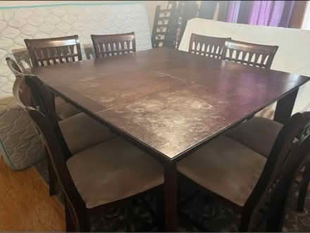 Photo of free Dining room table (Belleville) #1