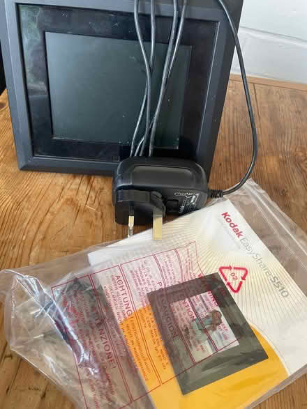 Photo of free Kodak digital frame (BS8) #1
