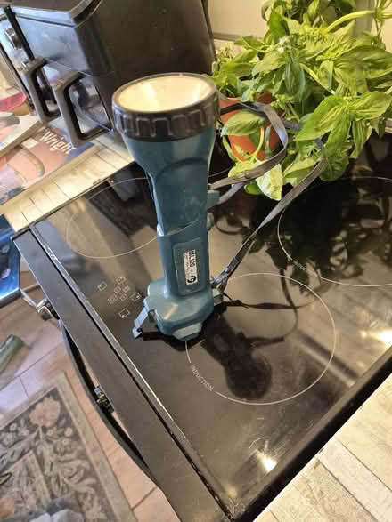 Photo of free Makita ML120 Work Light (Holmer Green HP15) #4