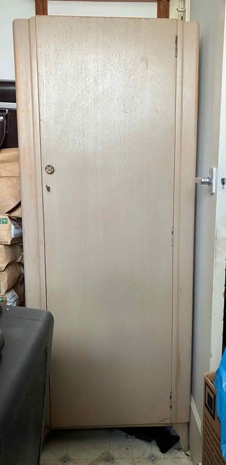 Photo of free Childs wardrobe (RG5 3PG) #1