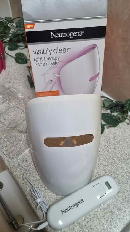 Photo of free Neutrogena light therapy mask (Withington) #2