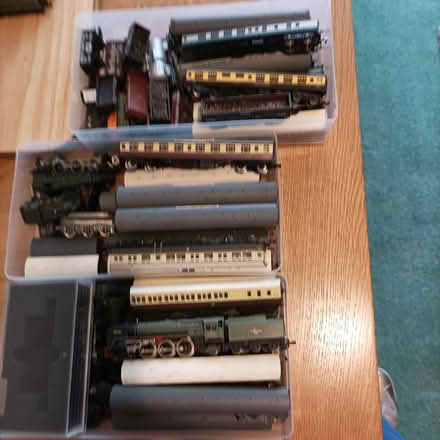 Photo of free N gauge train bits (West Worthing BN11) #2