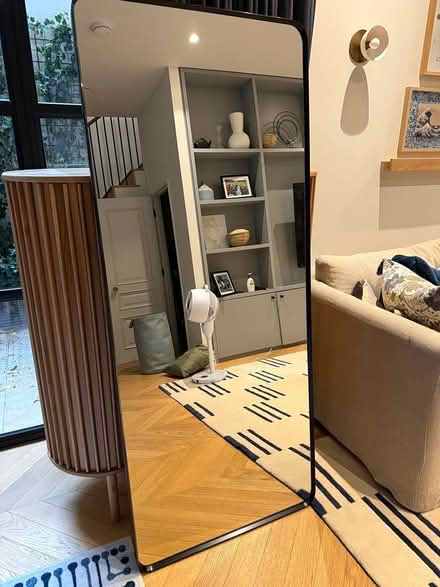 Photo of free Floor mirror (Chelsea Green SW3) #1