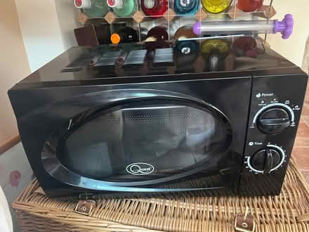 Photo of free 700W microwave oven (Charney Bassett OX12) #1